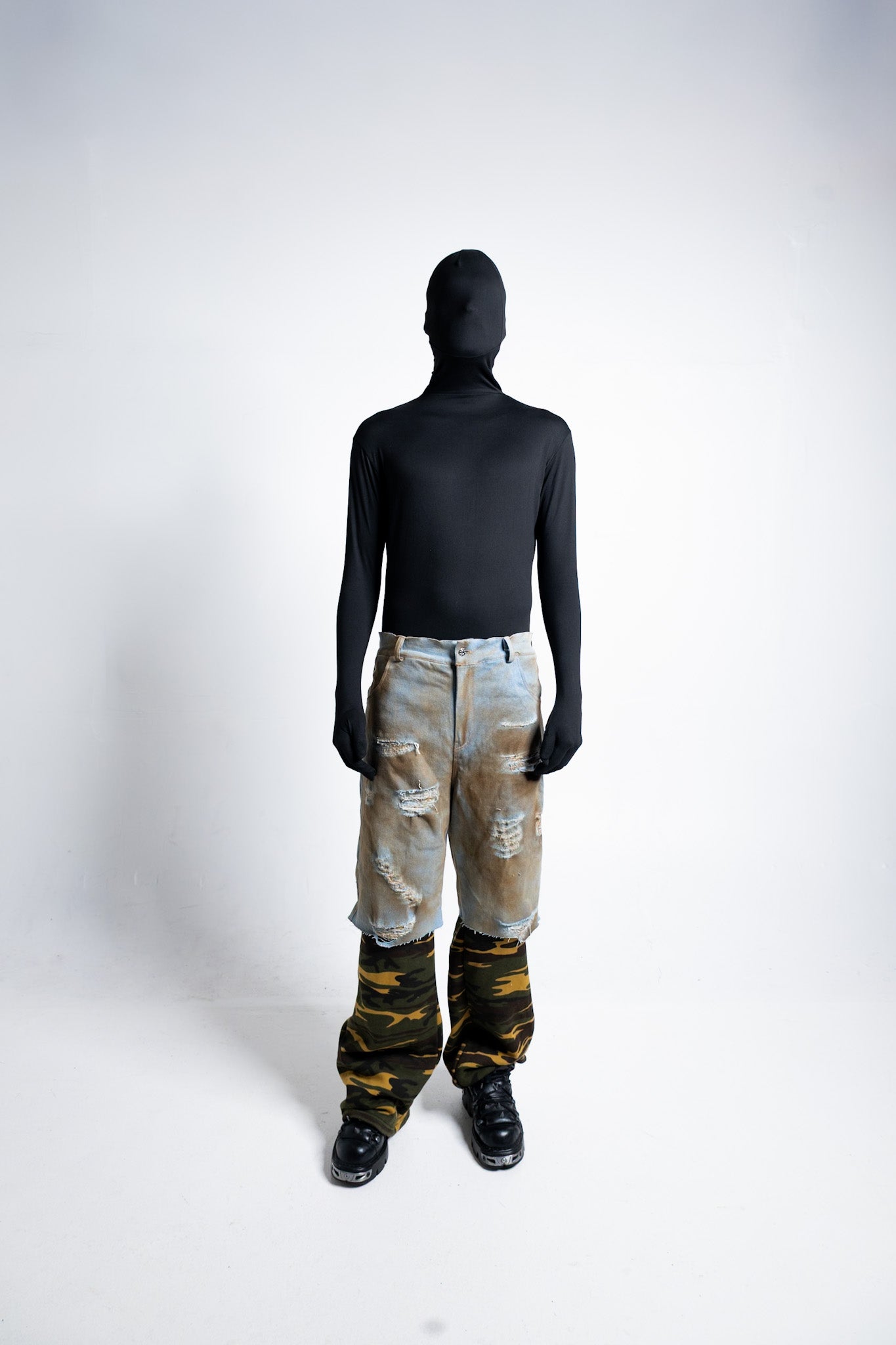 Vacant Hybrid Denim Pants ( Camo )