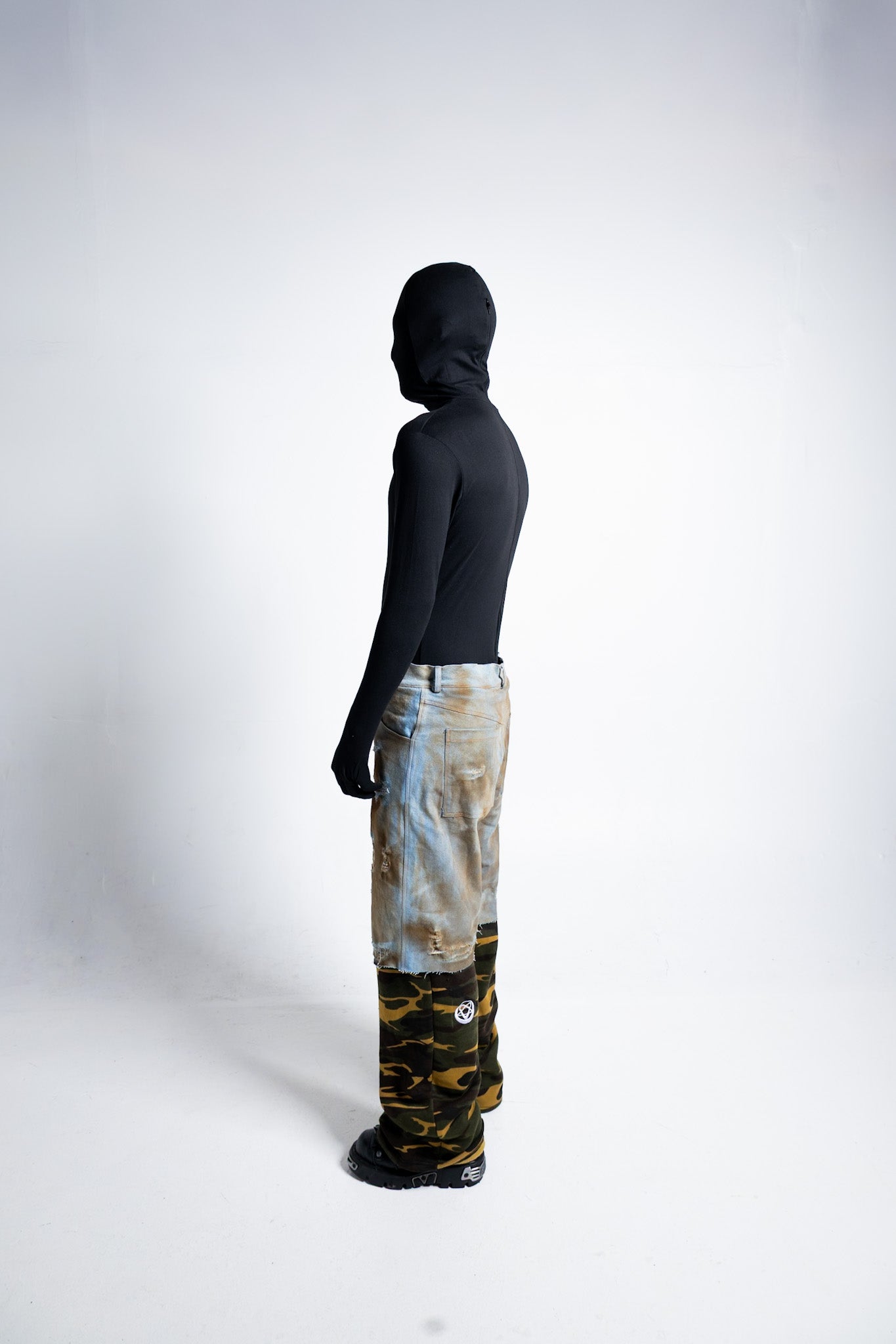 Vacant Hybrid Denim Pants ( Camo )