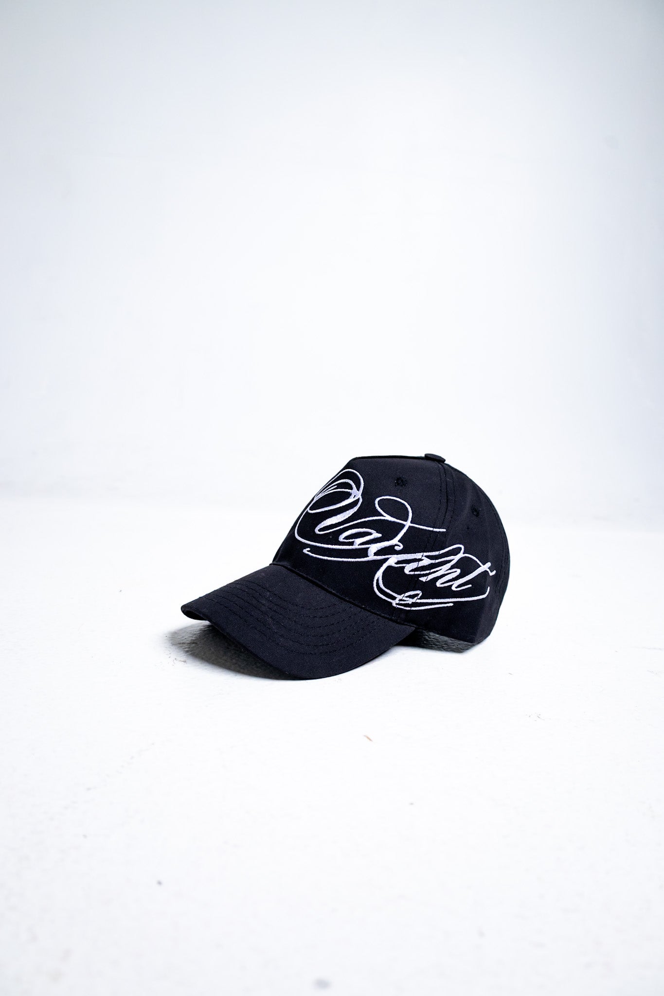 Vacant Script Hat ( Black )